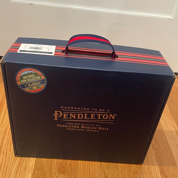 Pendleton Olympia National Park Duck Boot - Picture 16 of 16